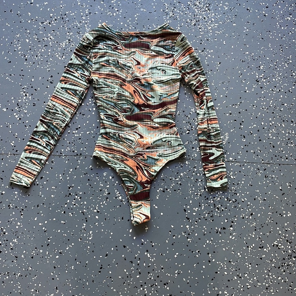 Marble Ribbed Body Suit - Picture 4 of 4